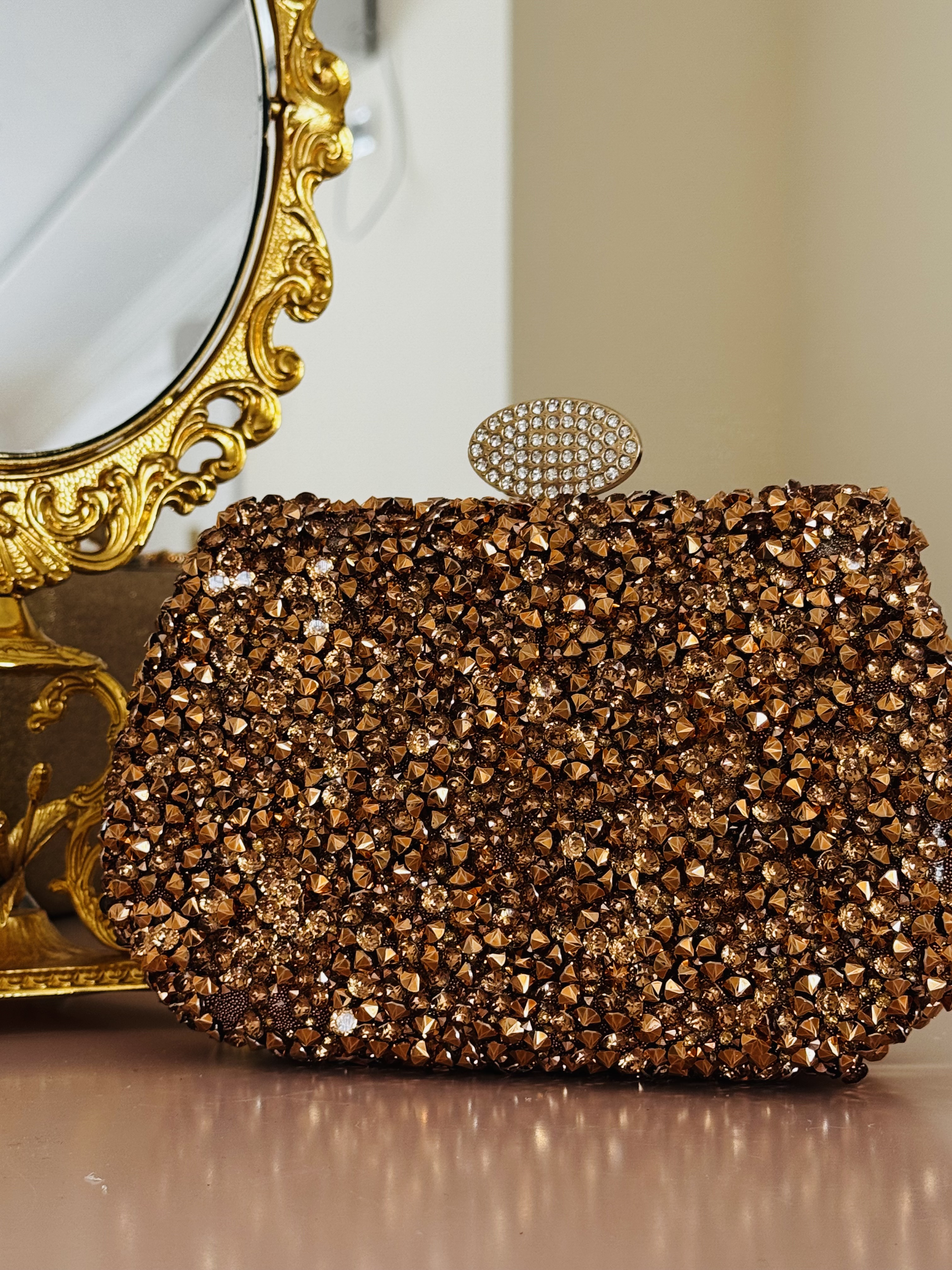 شنطة رسمية للمناسبات