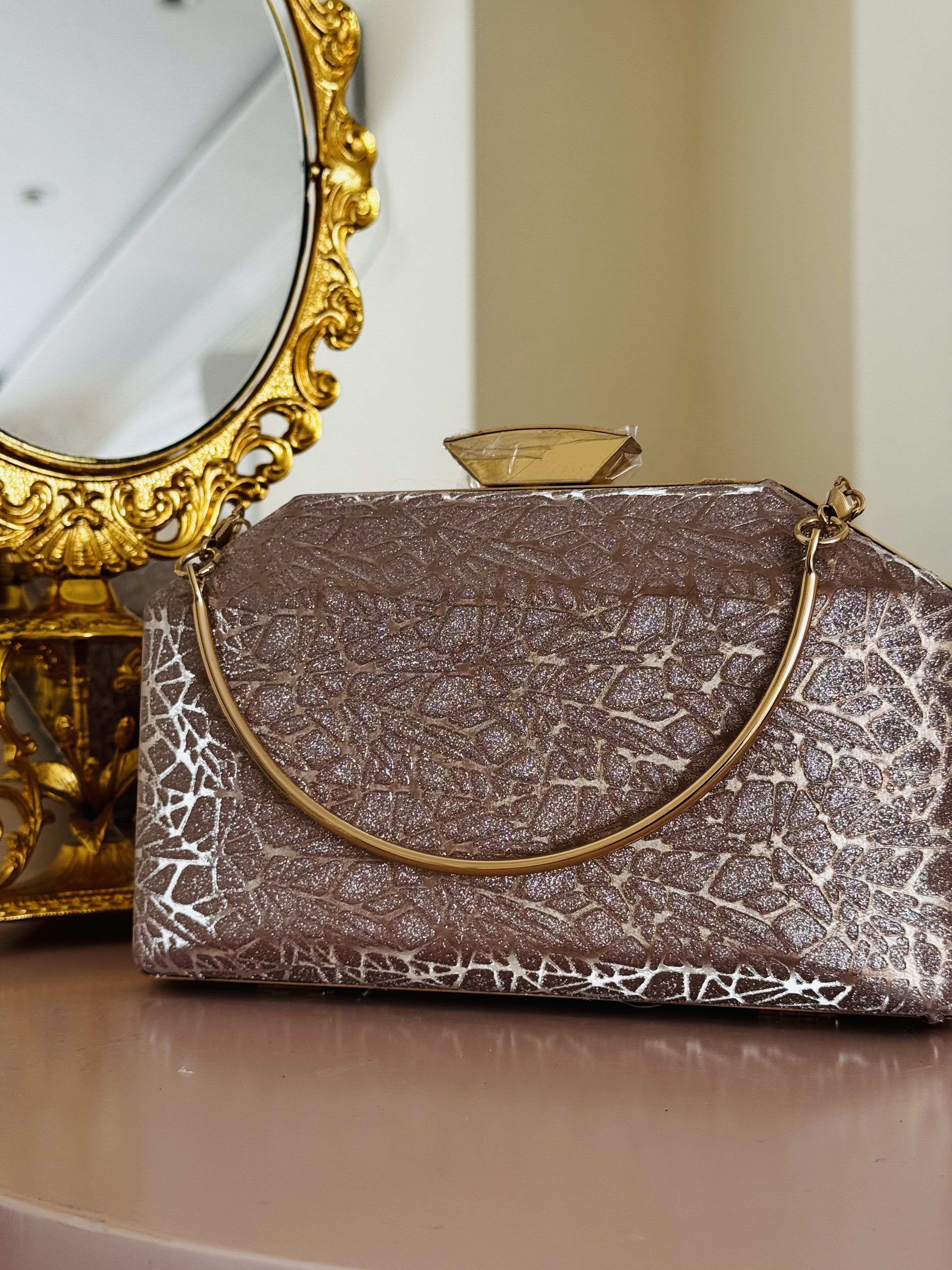 شنطة رسمية للمناسبات