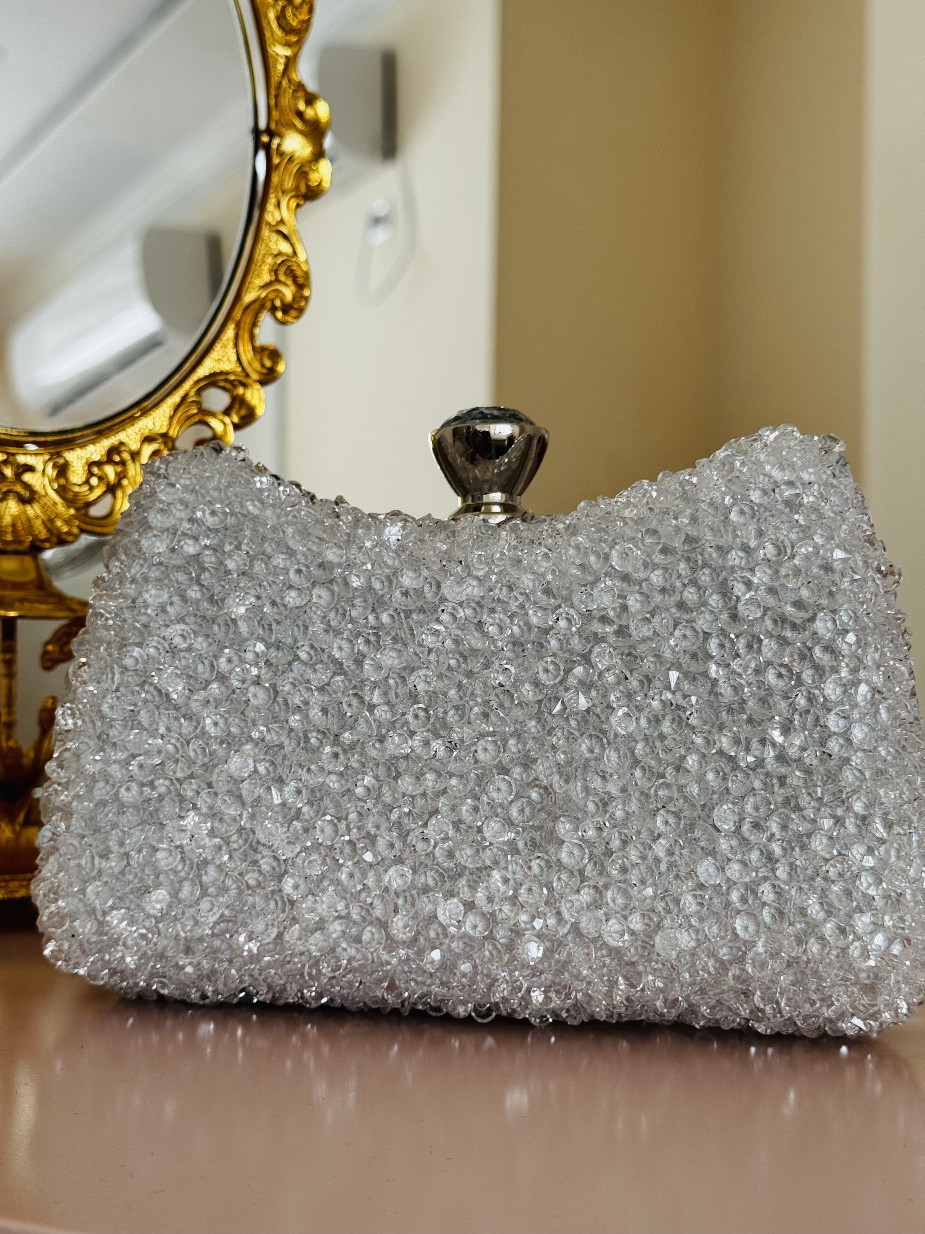 شنطة رسمية للمناسبات